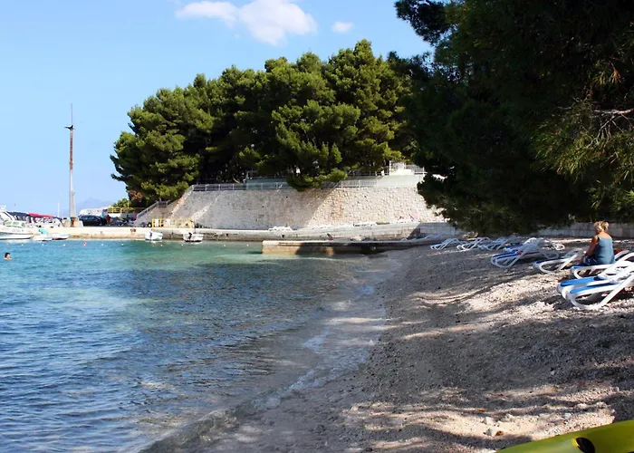 Apartman With Parking Space - 25390 Makarska