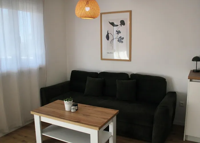 With Parking Space - 25390 Makarska